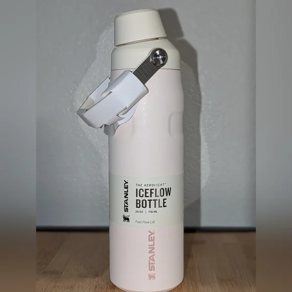 New Stanley IceFlow 24 Oz Fast Flow Water Bottle Cup Rose Quartz Pink - Picture 1 of 5
